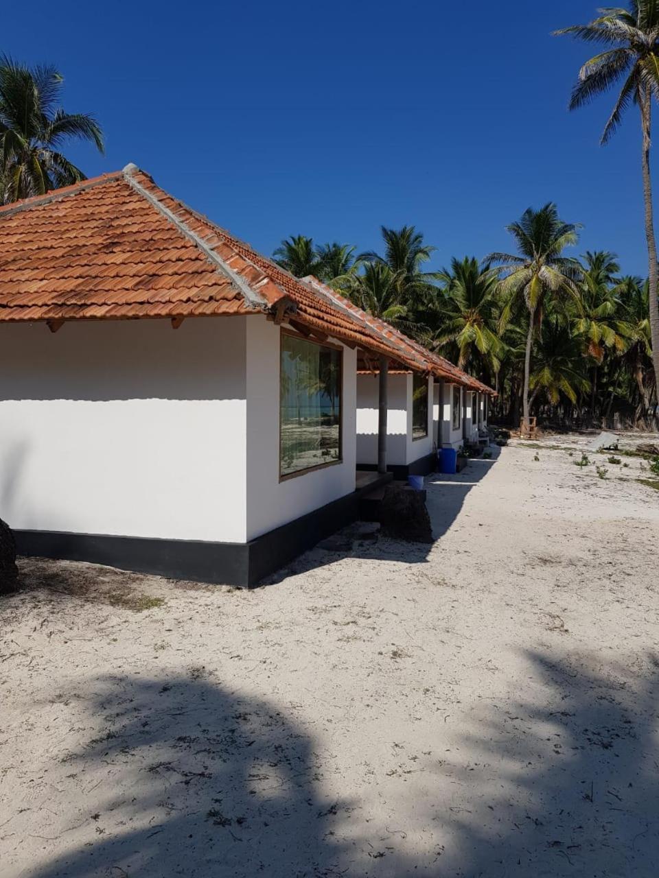 Flyzone Seashell Cottages Only For Indian Nationals With Valid Entry Permit Agatti Zewnętrze zdjęcie
